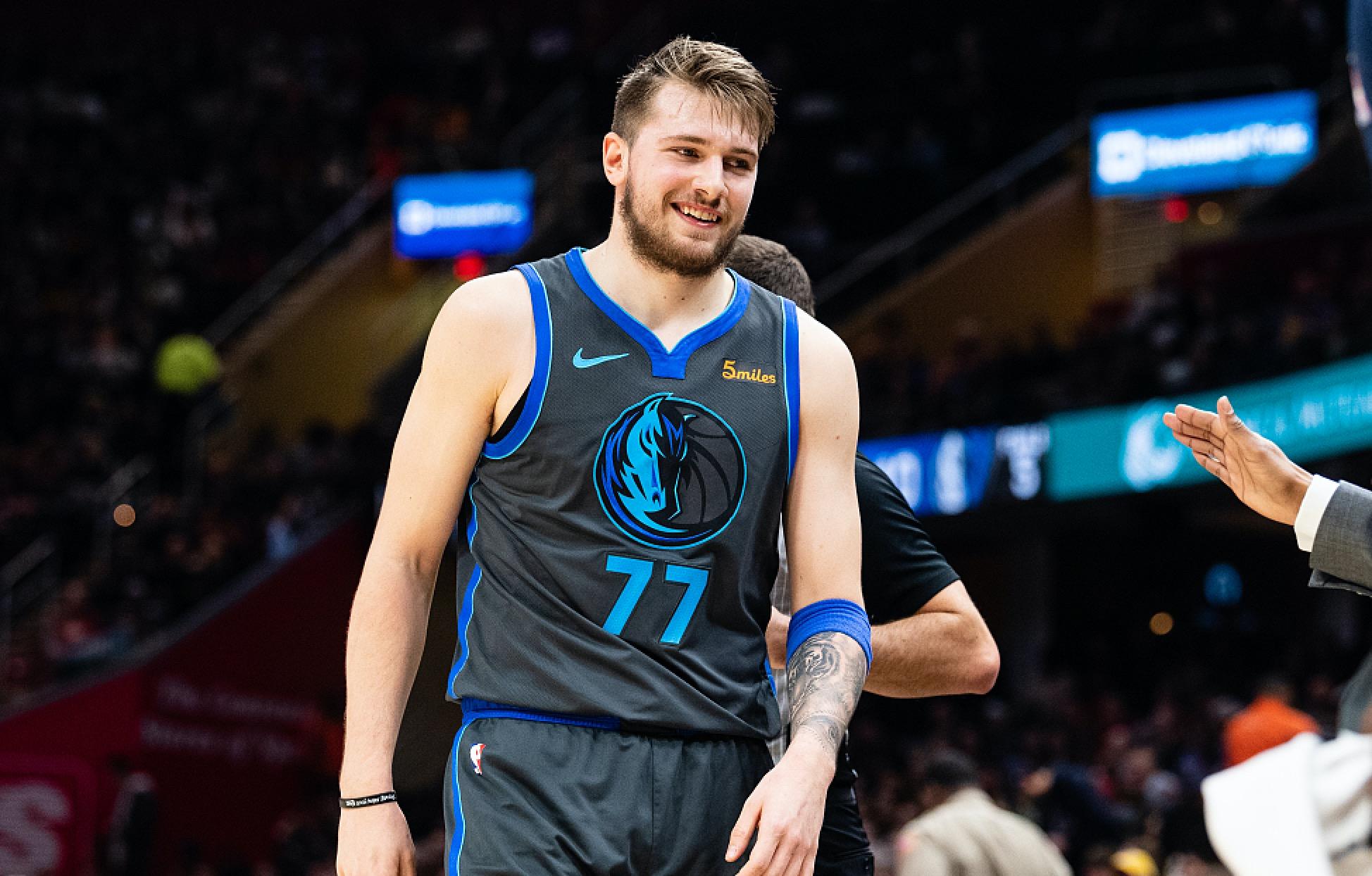 闻总是备受 闻总是备受