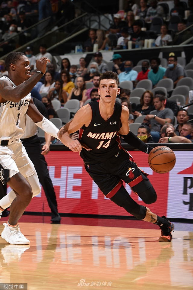 场上焦点 场上焦点