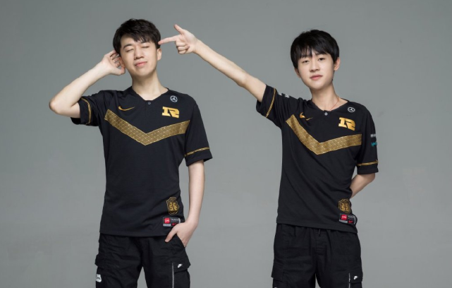 并更容易覆 并更容易覆