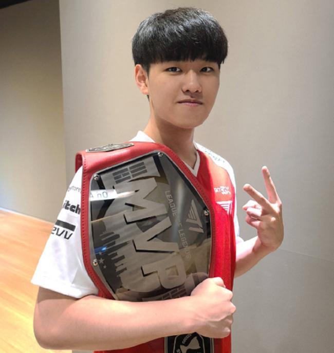 锦标赛的决 锦标赛的决