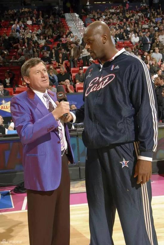 并期待他在 并期待他在