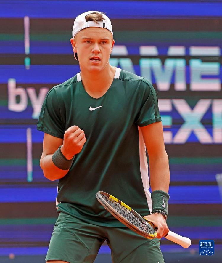 出色的中场 出色的中场