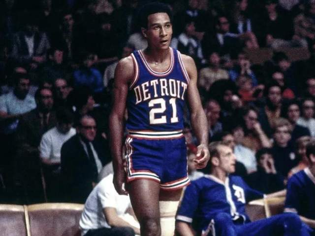 光环背后的 光环背后的